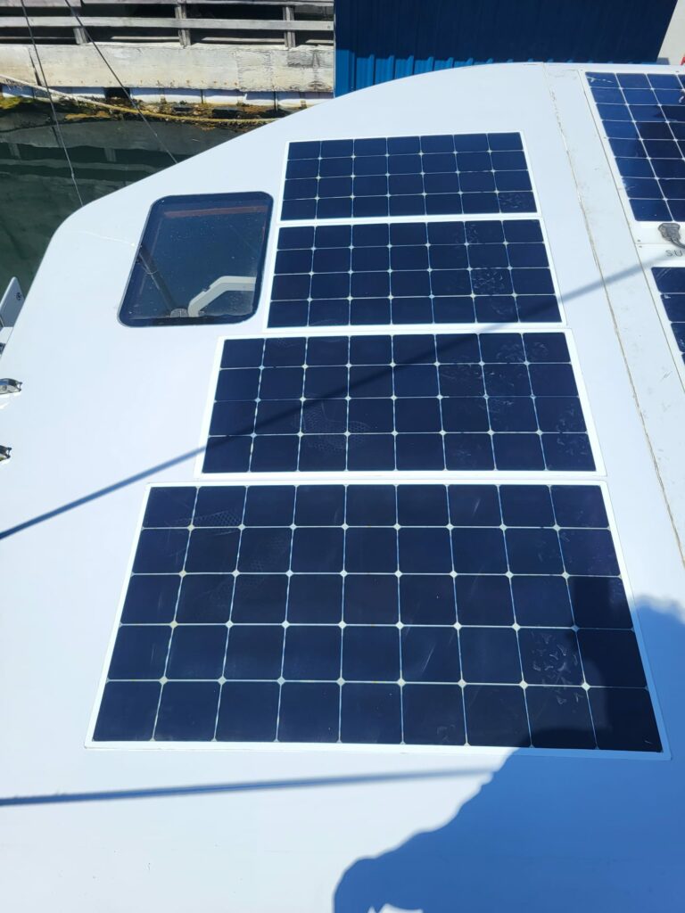 solar panels on sailboats